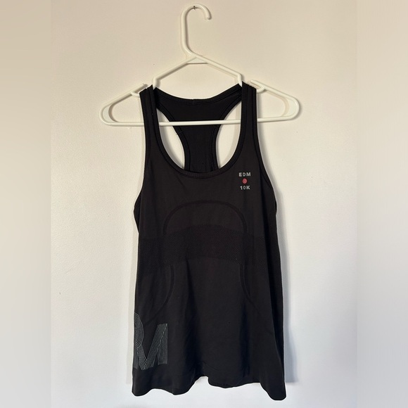 Lululemon Black Swiftly Tech Tank Edmonton YEG Size 8 - Picture 1 of 8